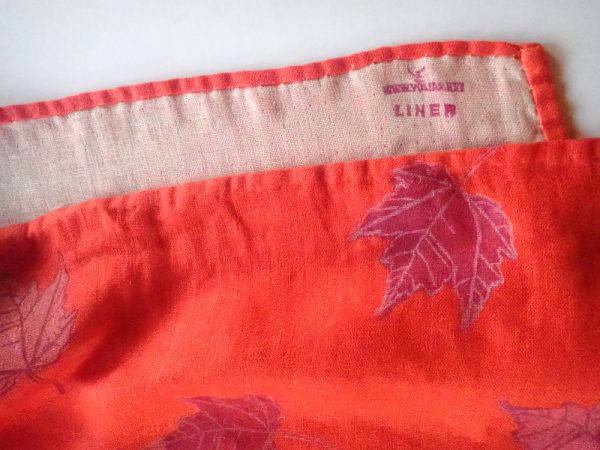 Handmade Linen and Silk Scarves - Image 7